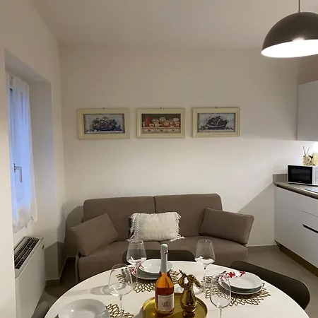 Maison Federica Colà